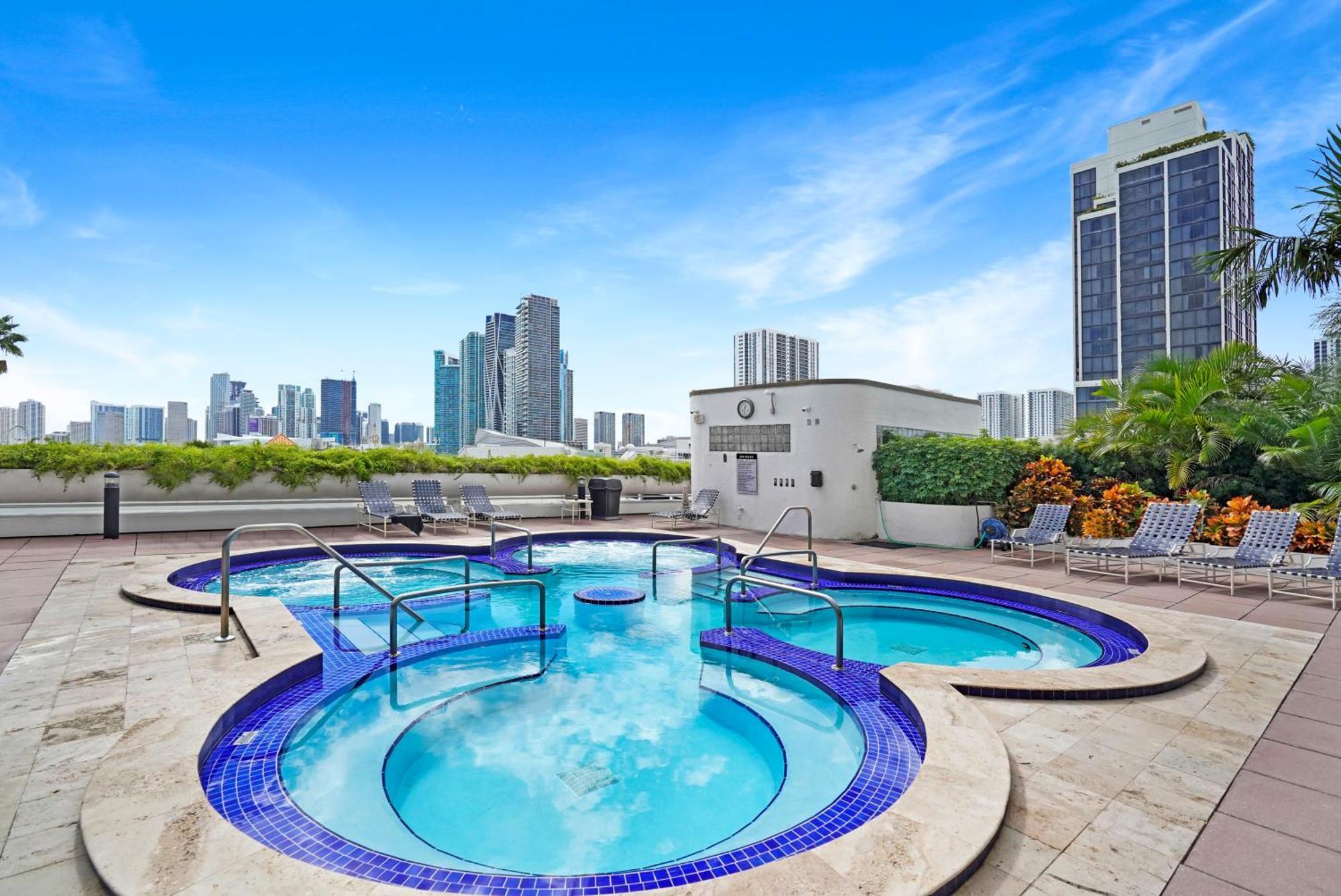 Vibes! Biscayne Bay Water And Park Views! Apartamento