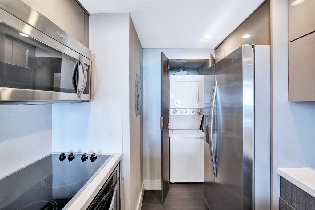 Vibes! Biscayne Bay Water And Park Views! Apartamento Miami